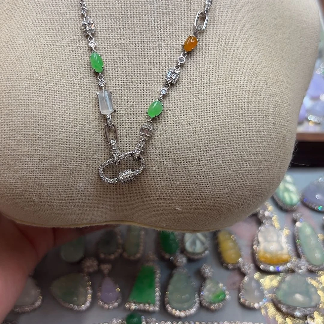 一***跳翡翠银S925镶嵌项链