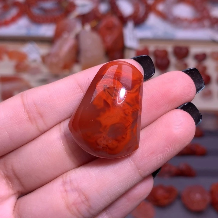 转***念南红玛瑙未镶嵌珠宝半成品火焰吊坠