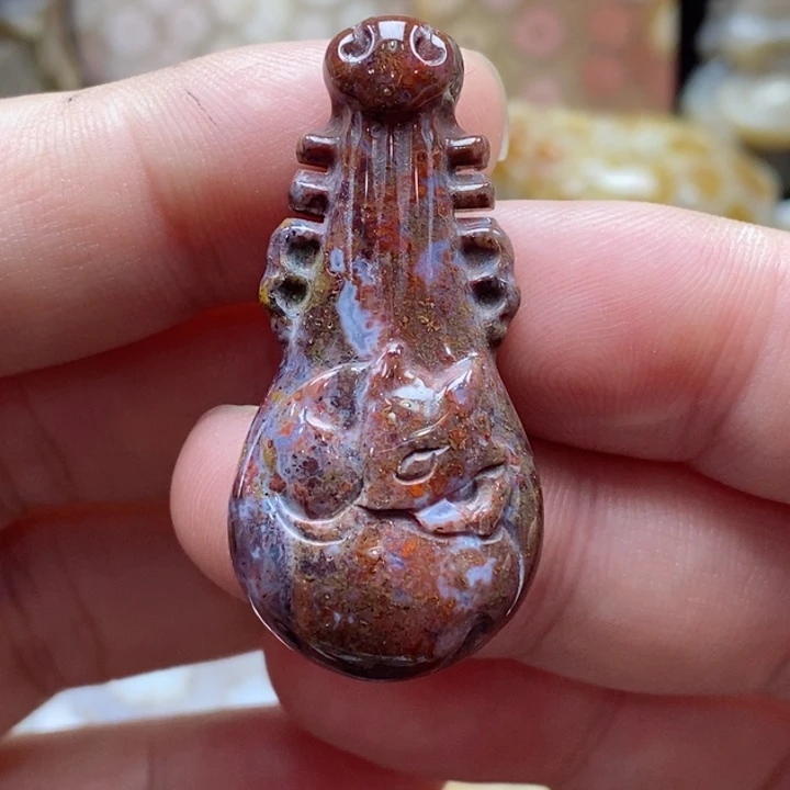 硅化珊瑚（珊瑚玉）颈饰未镶嵌小吊坠