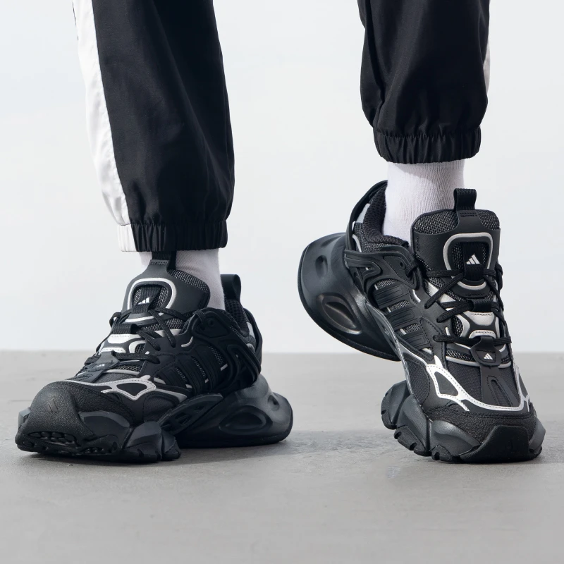 adidas阿迪达斯跑步鞋男鞋女鞋冬季新款运动鞋缓震时尚跑鞋IH0070
