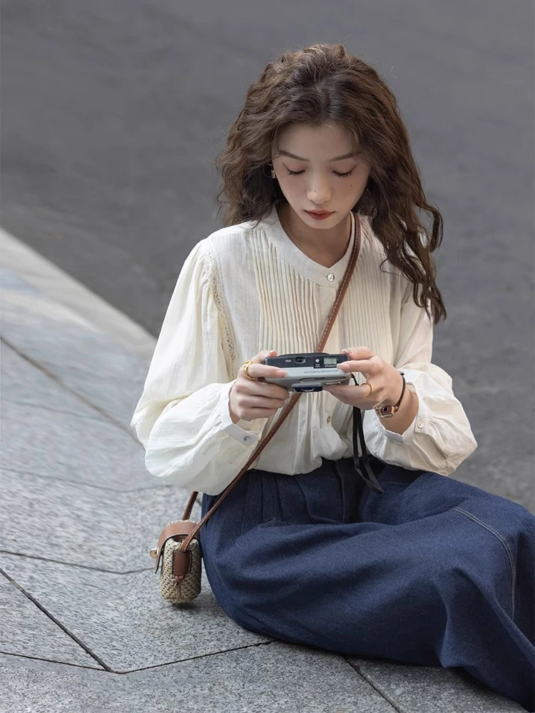 2025春秋新款小众设计感温柔蕾丝灯笼袖衬衣搭配牛仔半身裙两件套