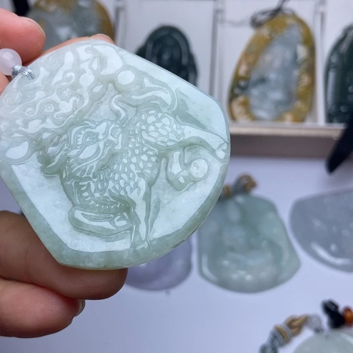 翡翠未镶嵌挂件翡翠