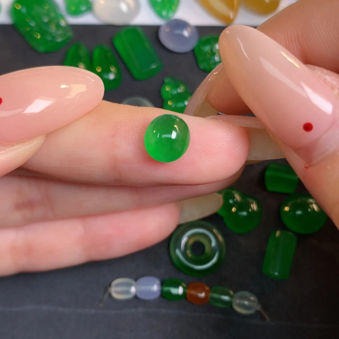 翡翠裸石翡翠翡翠7.82-7.27-3.97