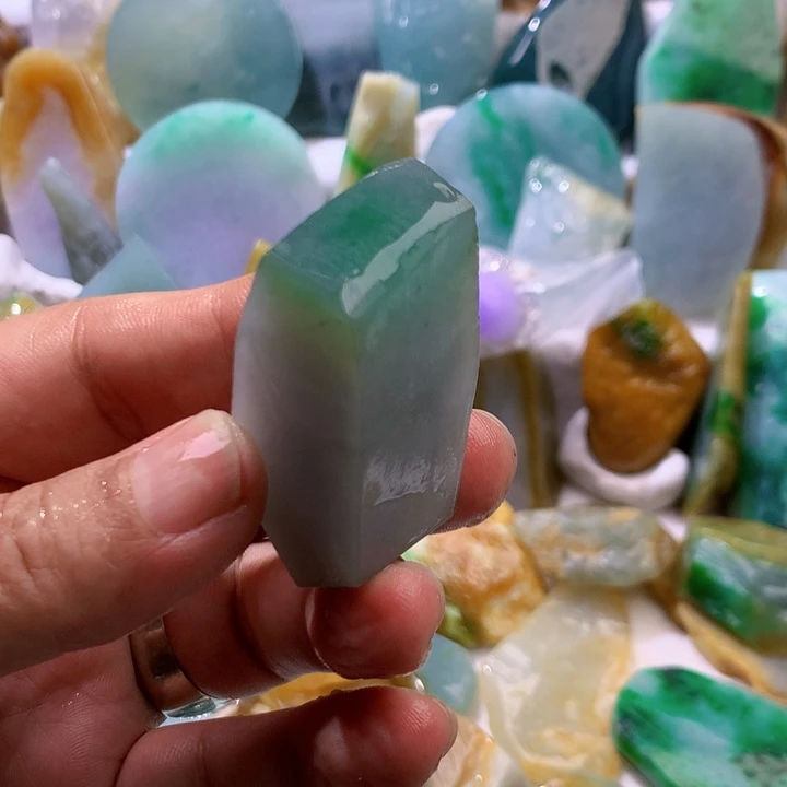 翡翠未镶嵌颈饰缅甸天然翡翠牌子片料珠子平安扣