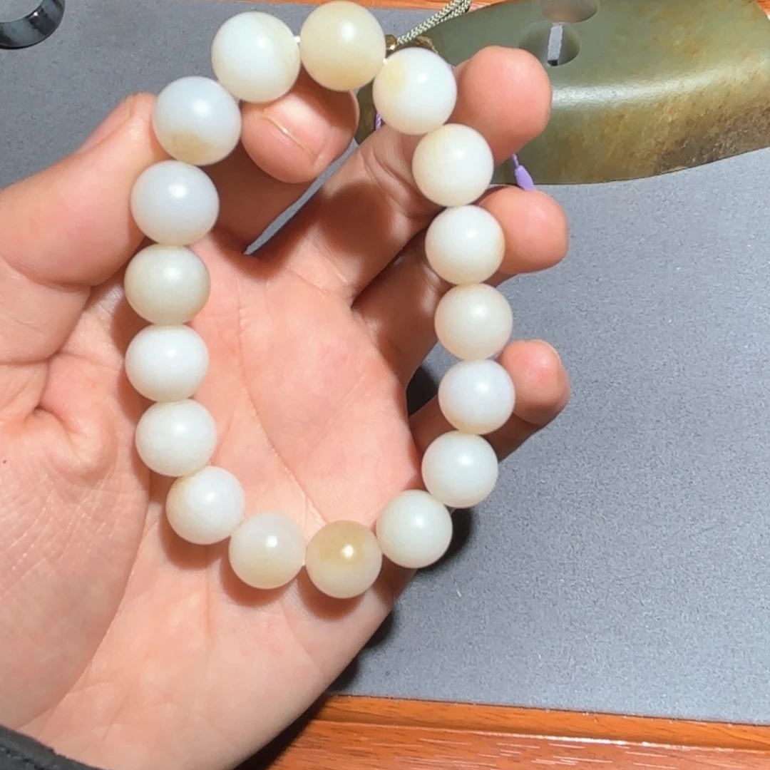 和田玉手链未镶嵌L****梦