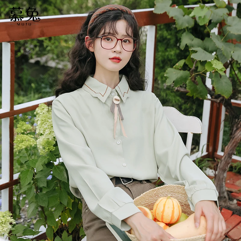 慕兔法式甜美宽松长袖衬衫女2025春季新款别致设计感小众绿色上衣