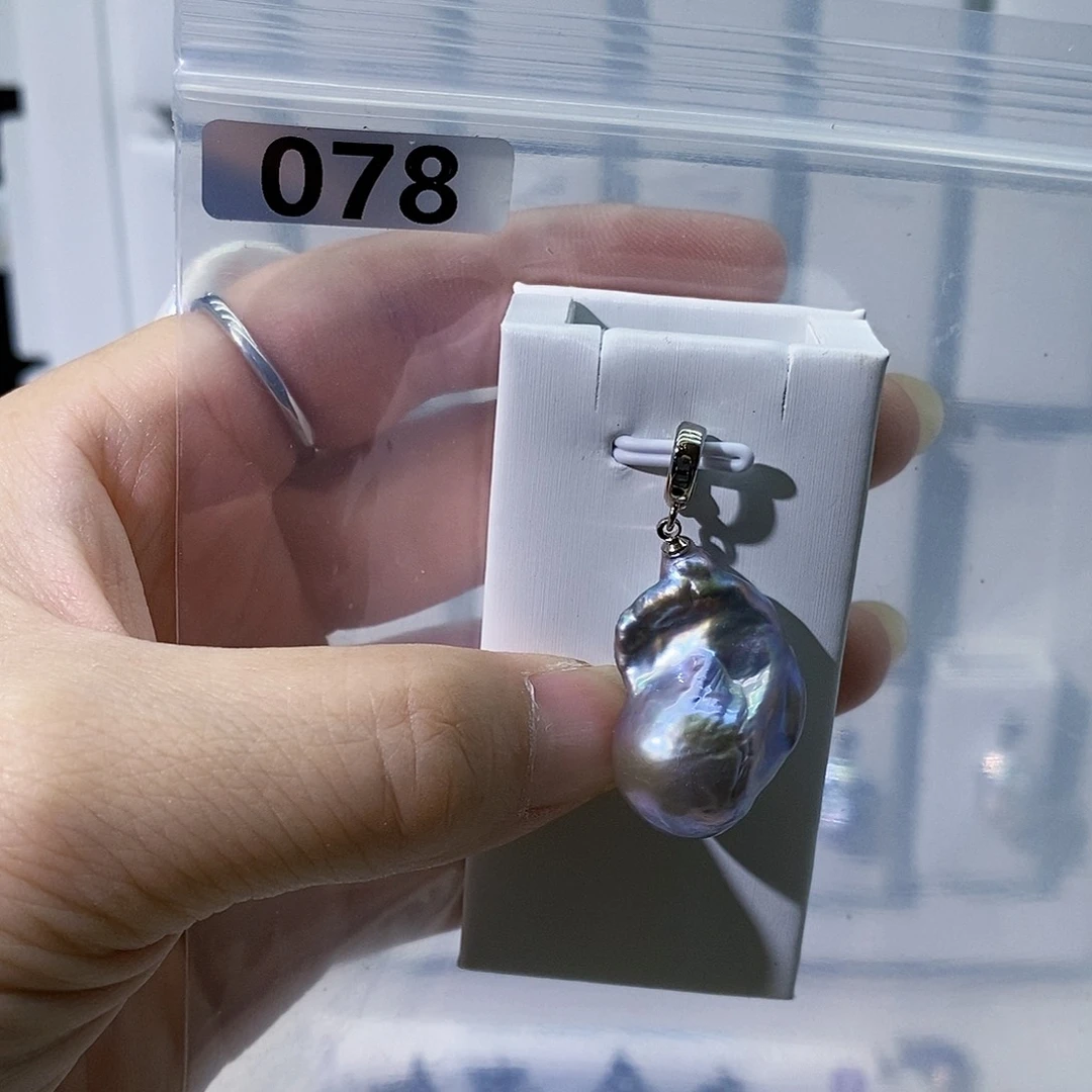 淡水珍珠合金颈饰