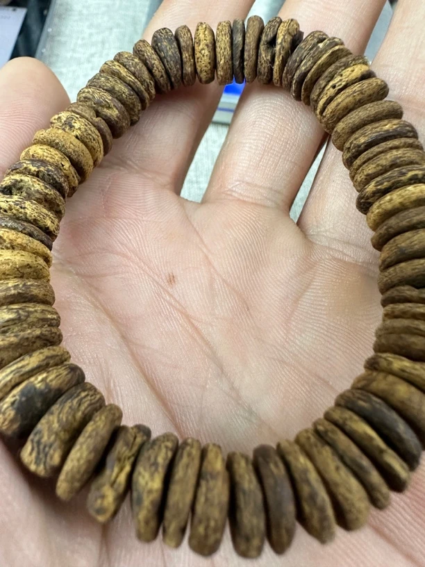 斯里兰卡沉香红土沉手串