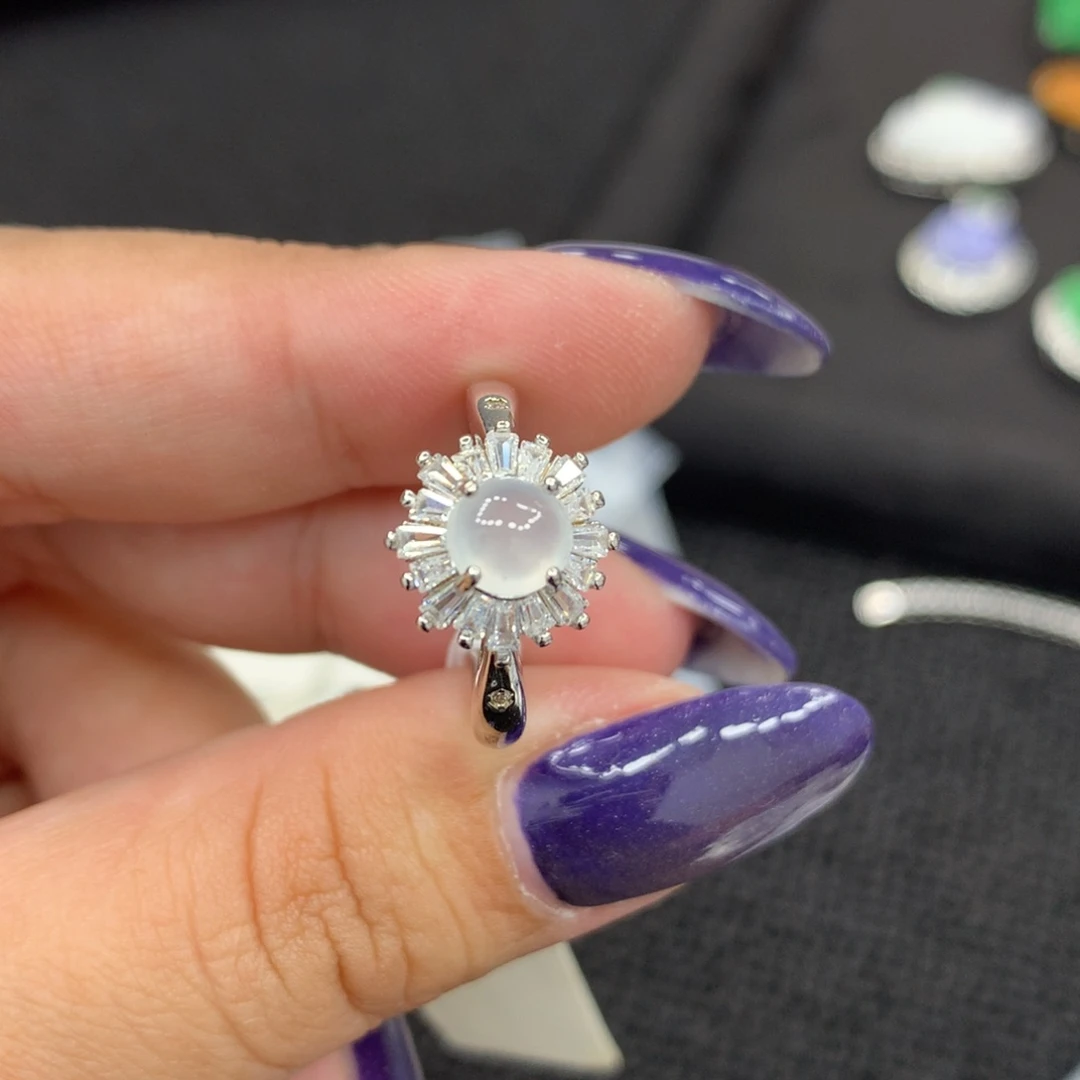 颈饰银S925镶嵌翡翠Z***✿戒指