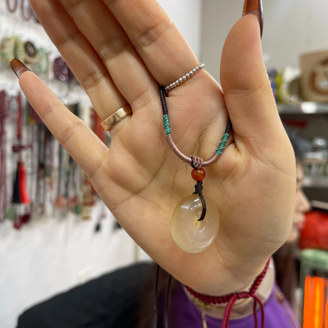 玛瑙平安扣拍一发一