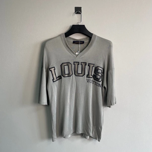 99新 LouisVuitton/路易威登 金色蛇皮字母冰球服/XS码/价11700