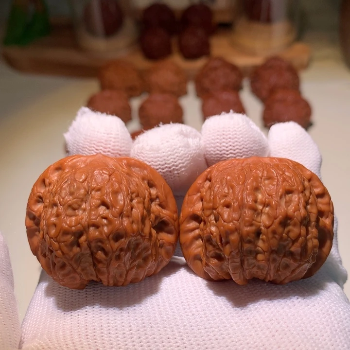 文玩核桃吊坠39+全品血麒麟