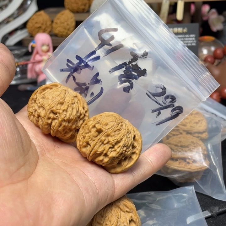 文玩核桃把件茉****爸磨盘