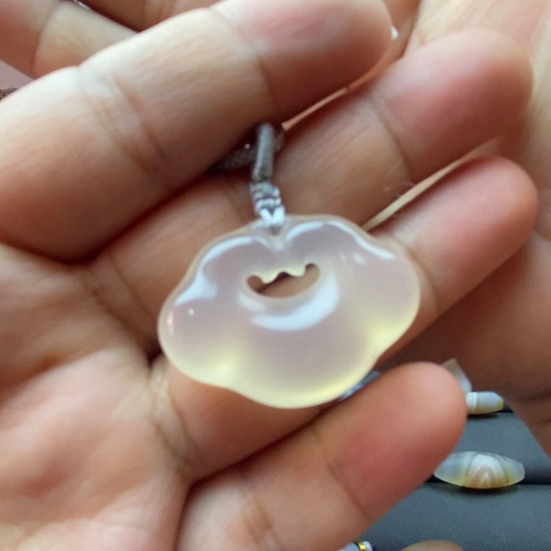 未镶嵌锁骨珠玛瑙/玉髓平安锁