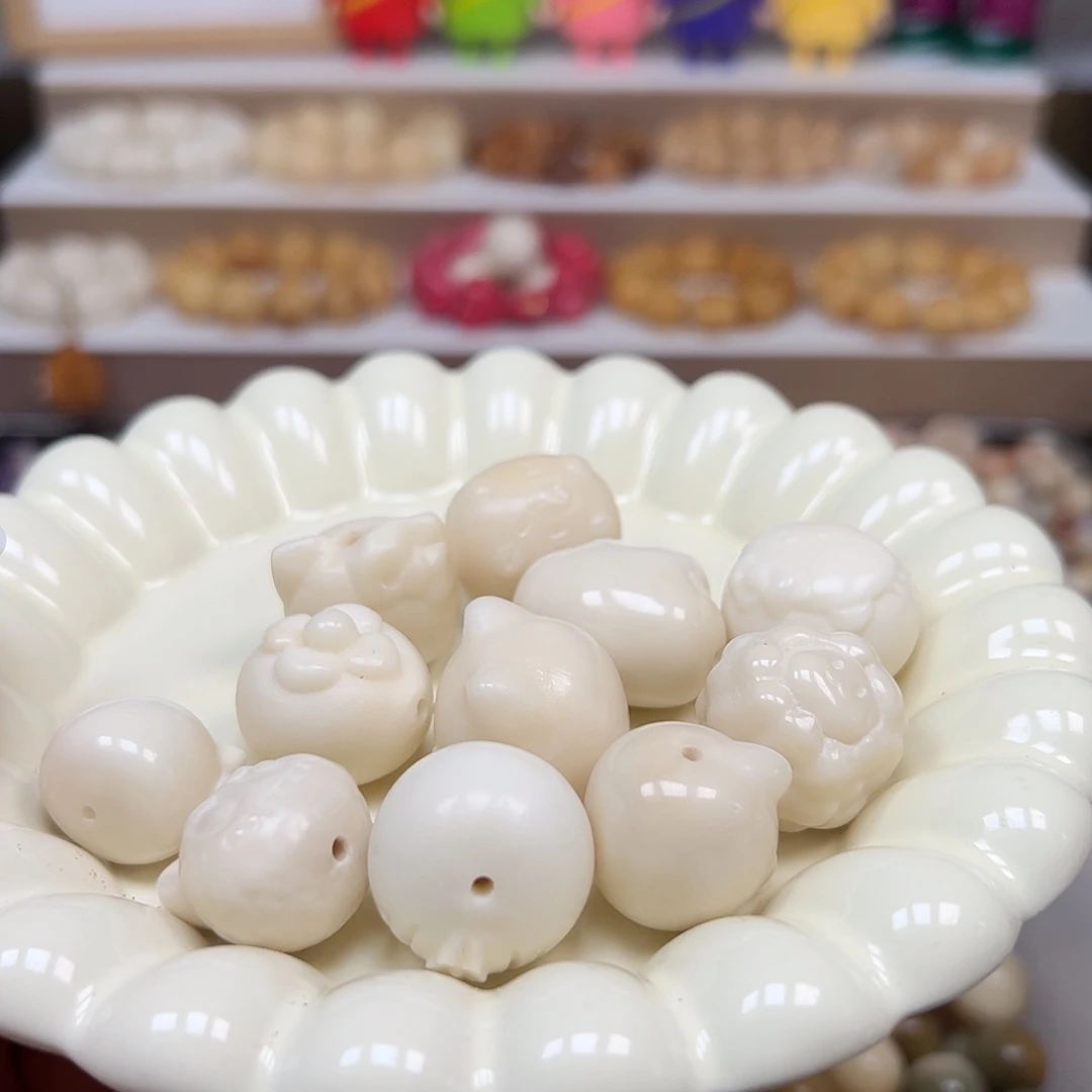 不***财手串菩提根/象牙果微瑕白混油果11颗有裂