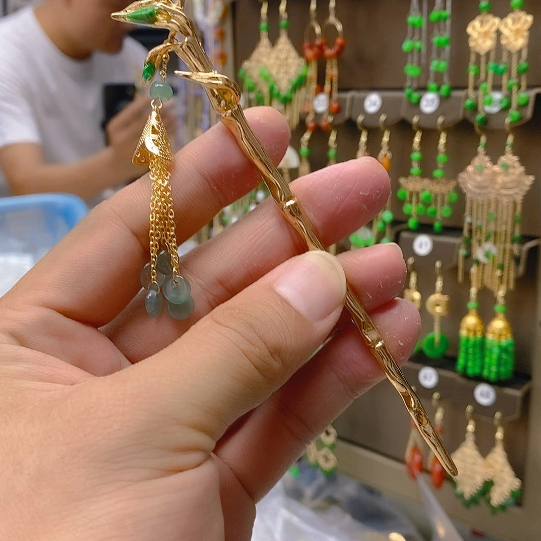 翡翠合金耳饰翡翠