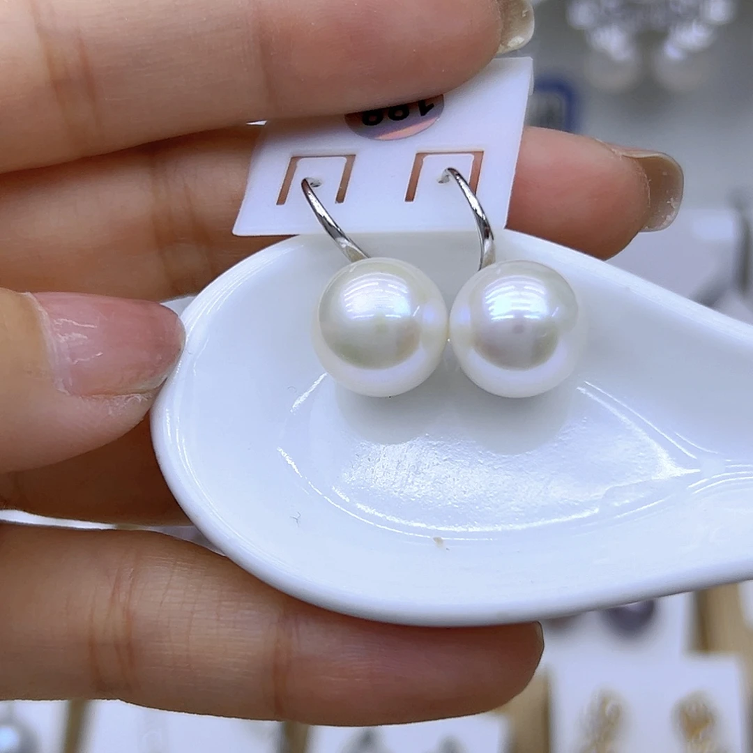 银S925镶嵌耳饰淡水珍珠