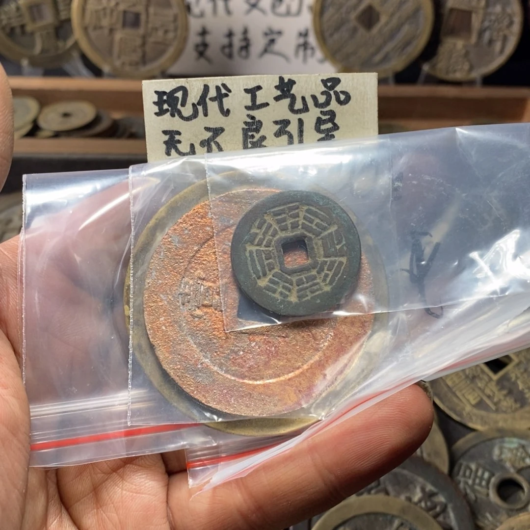 铜饶****)现代工艺品花钱