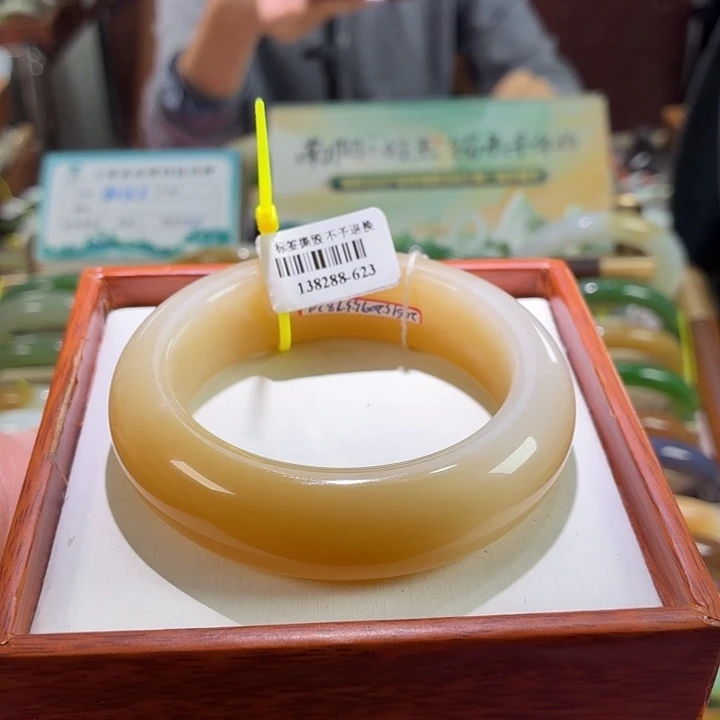 未镶嵌手镯和田玉52。 55/56