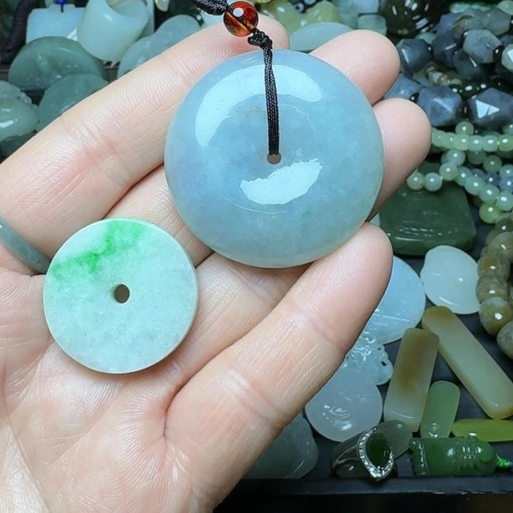 翡翠颈饰未镶嵌天然翡翠吊坠精美款式