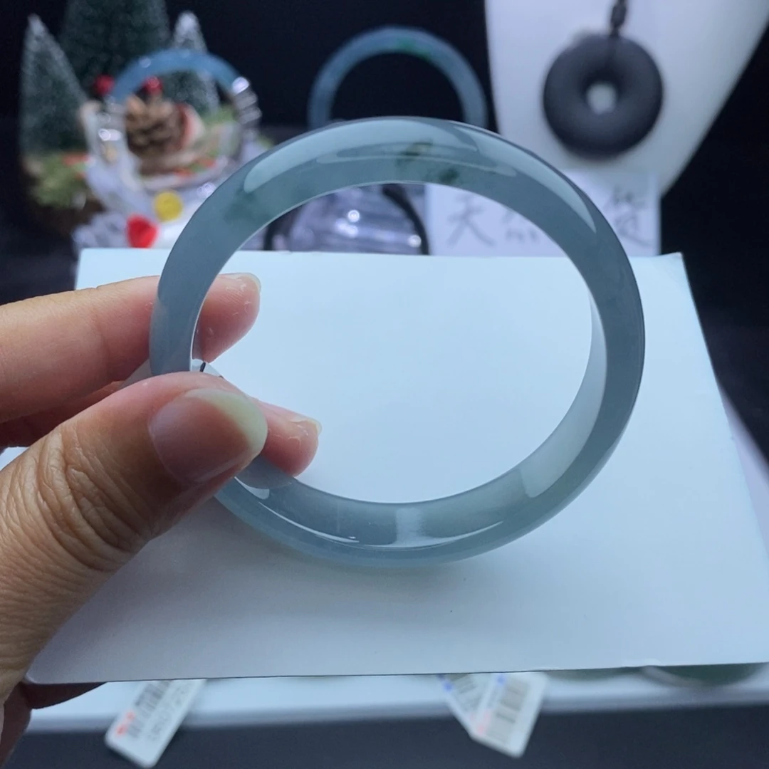 定制翡翠未镶嵌成品买断飘花天空蓝正圈54