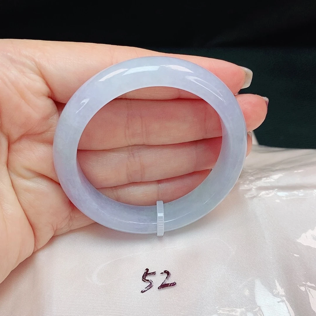 翡翠手镯未镶嵌正