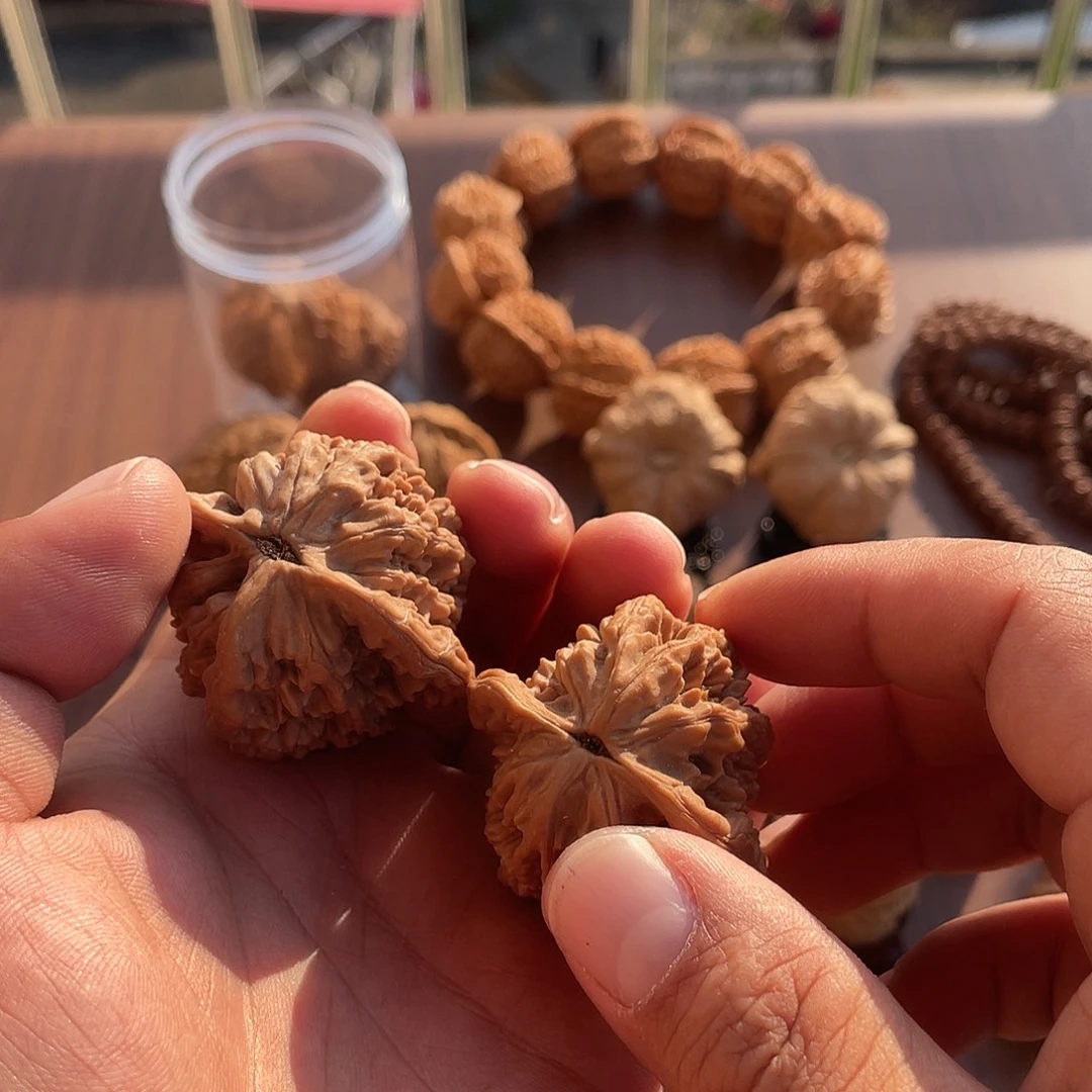 文玩核桃把件虎头文玩核桃