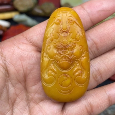 和田玉颈饰未镶嵌 19