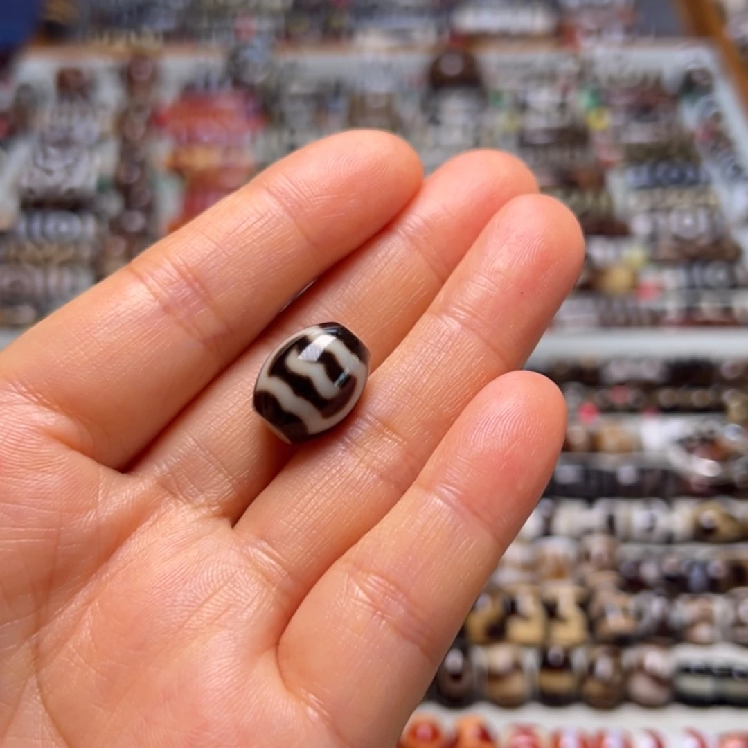 ****豆玛瑙/玉髓未镶嵌颈饰