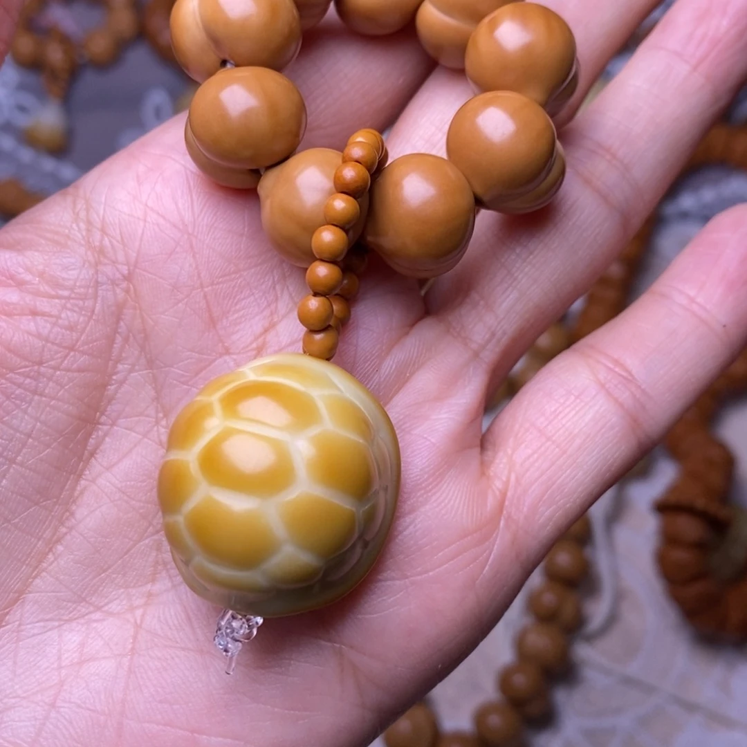 把件猴头核桃柯基屁桃龟甲