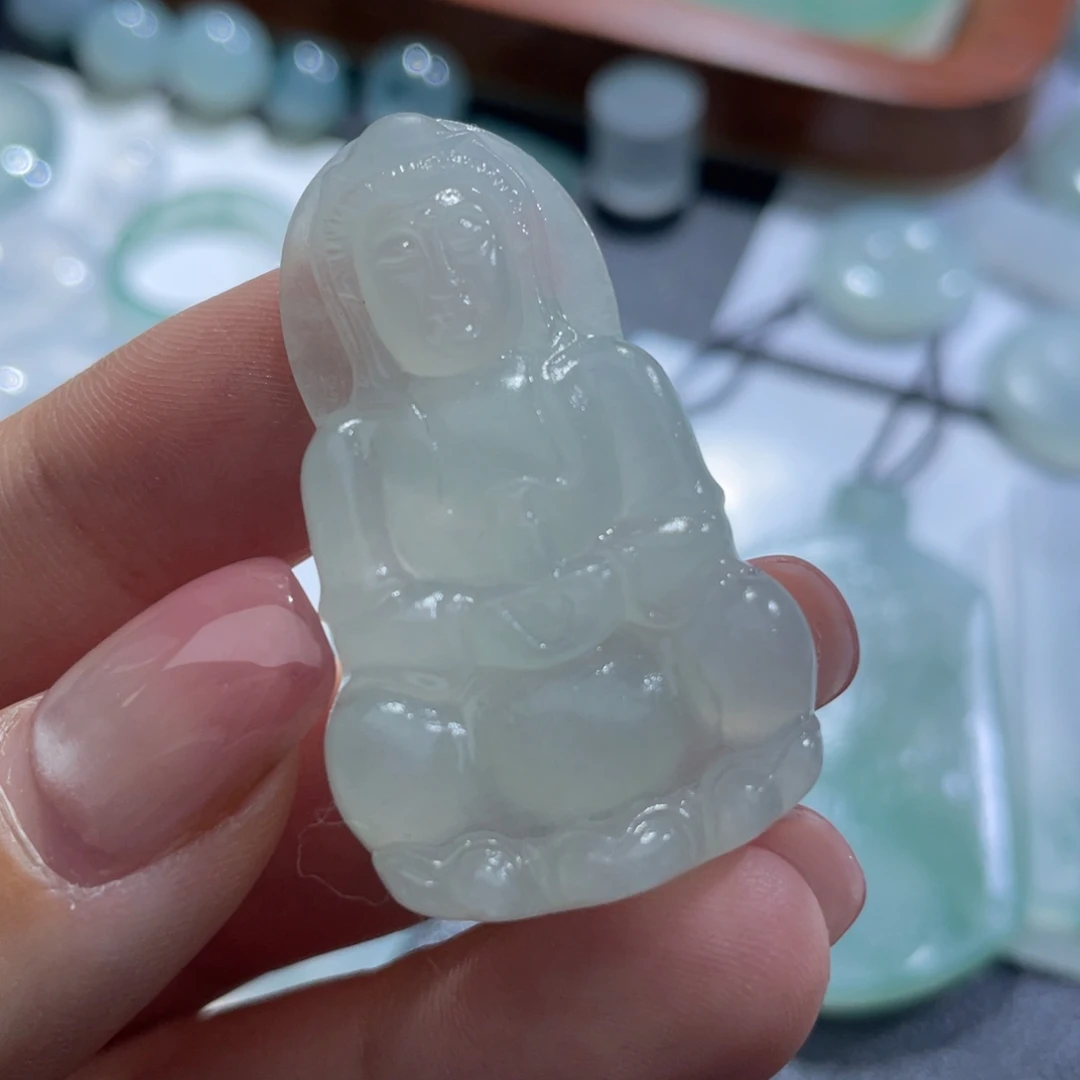 定制翡翠未镶嵌观音