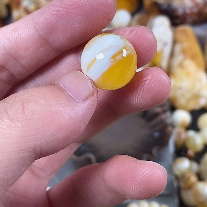 ****裸石琥珀未镶嵌我