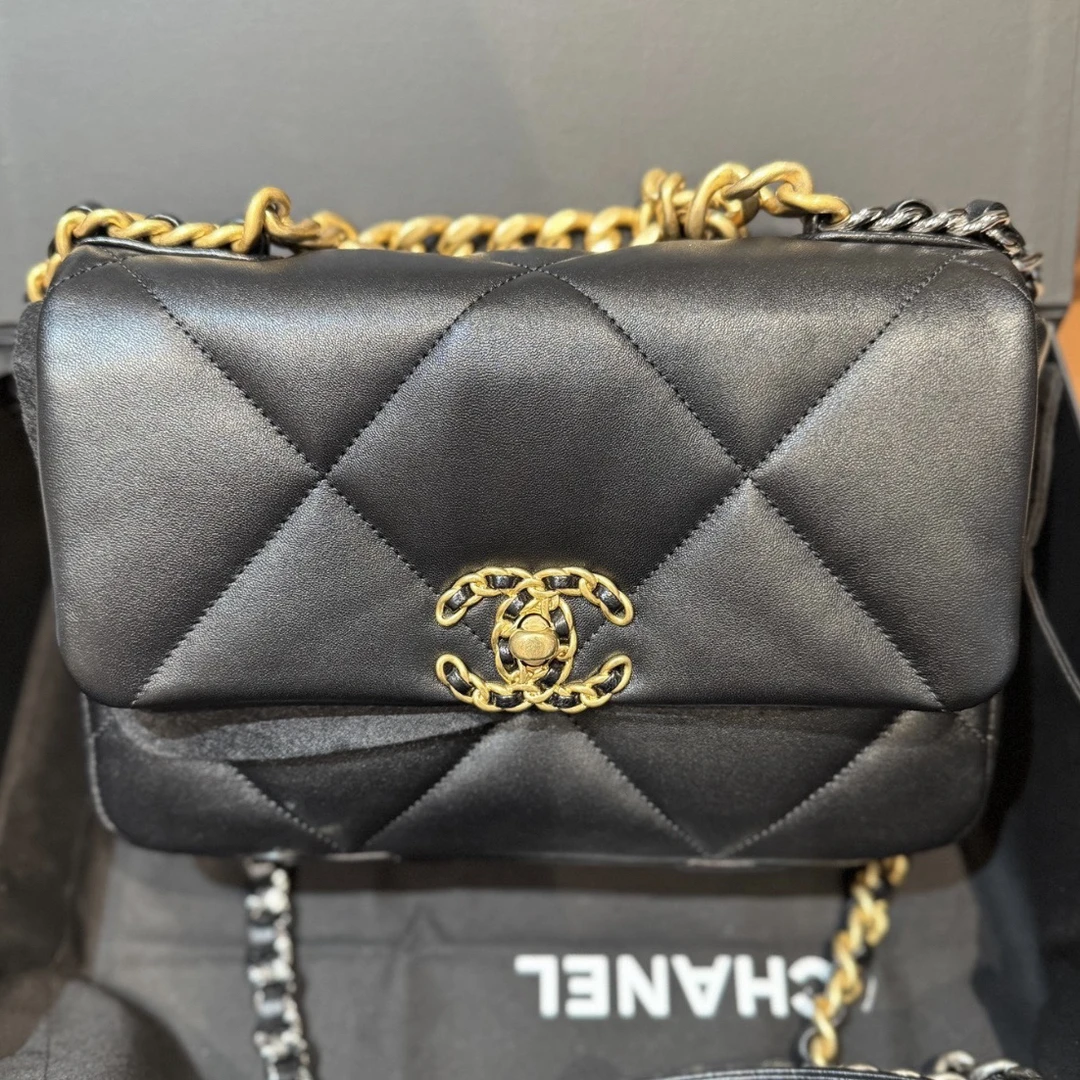 未使用 Chanel/香奈儿 黑金19bag 23年芯片款 羊皮菱格斜挎包
