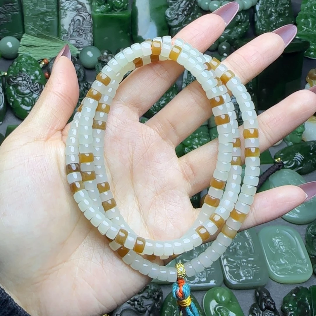 和田玉颈饰未镶嵌