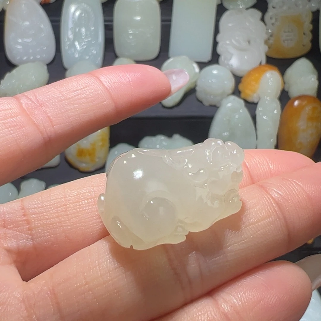 颈饰未镶嵌和田玉