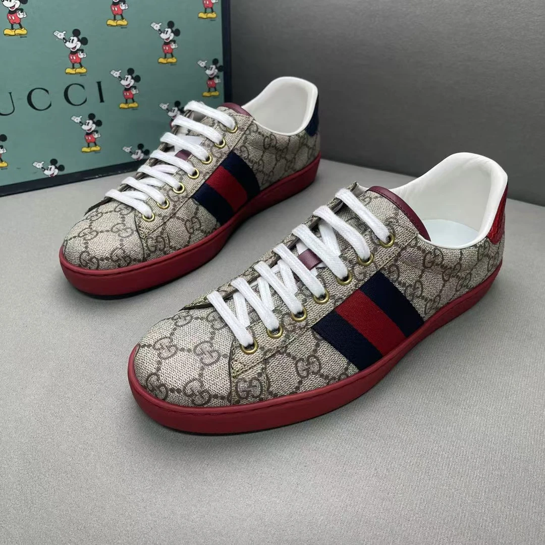 全新未使用 GUCCI/古驰 乌木色红底双G老花时尚百搭板鞋 40.5码