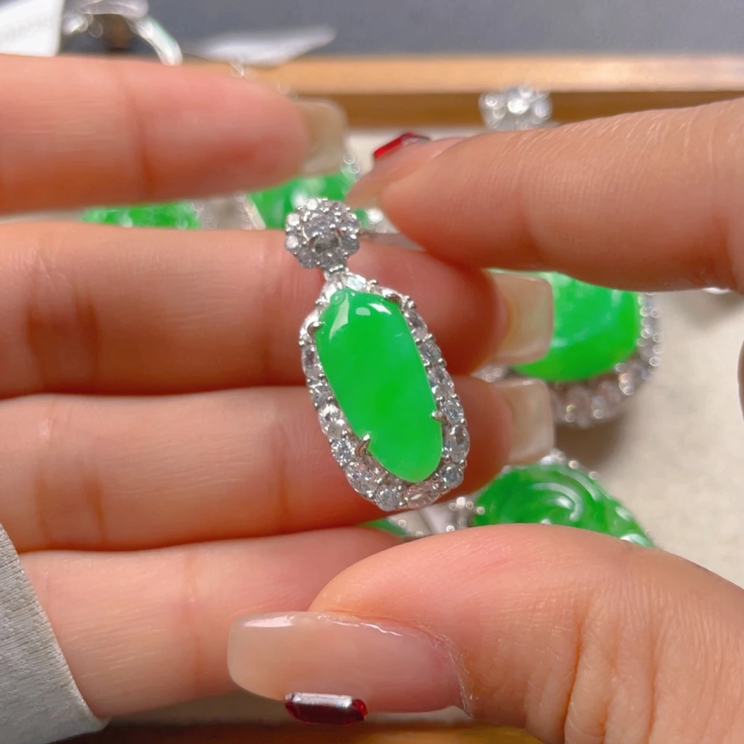 翡翠银S925镶嵌吊坠(不含链)