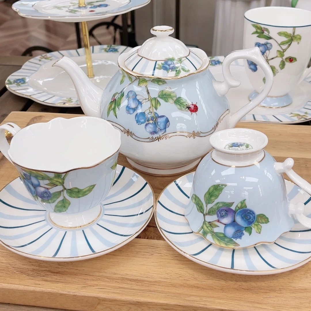 【闪购商品】瓷片一壶2杯碟——————