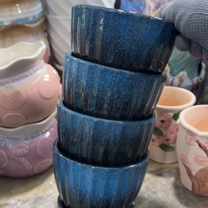 凑9块包邮，有孔，陶瓷花盆