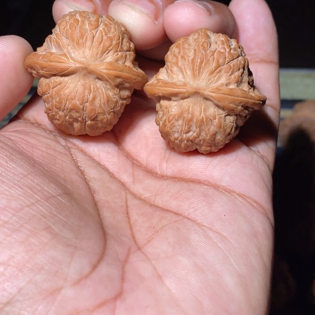 新***界吊坠文玩核桃36全品平谷血麒麟