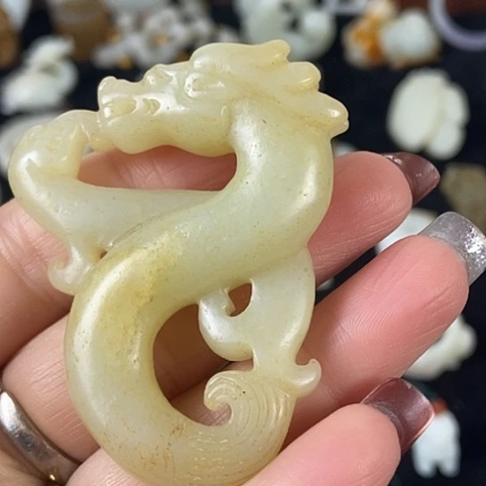 和田玉（糖玉）未镶嵌挂件