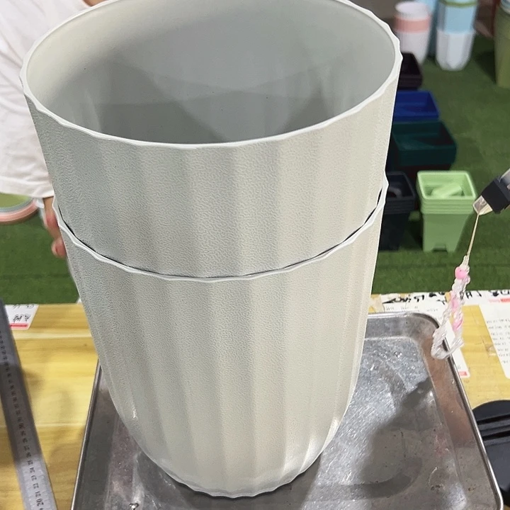 微瑕FA220口22高24灰白无托2只