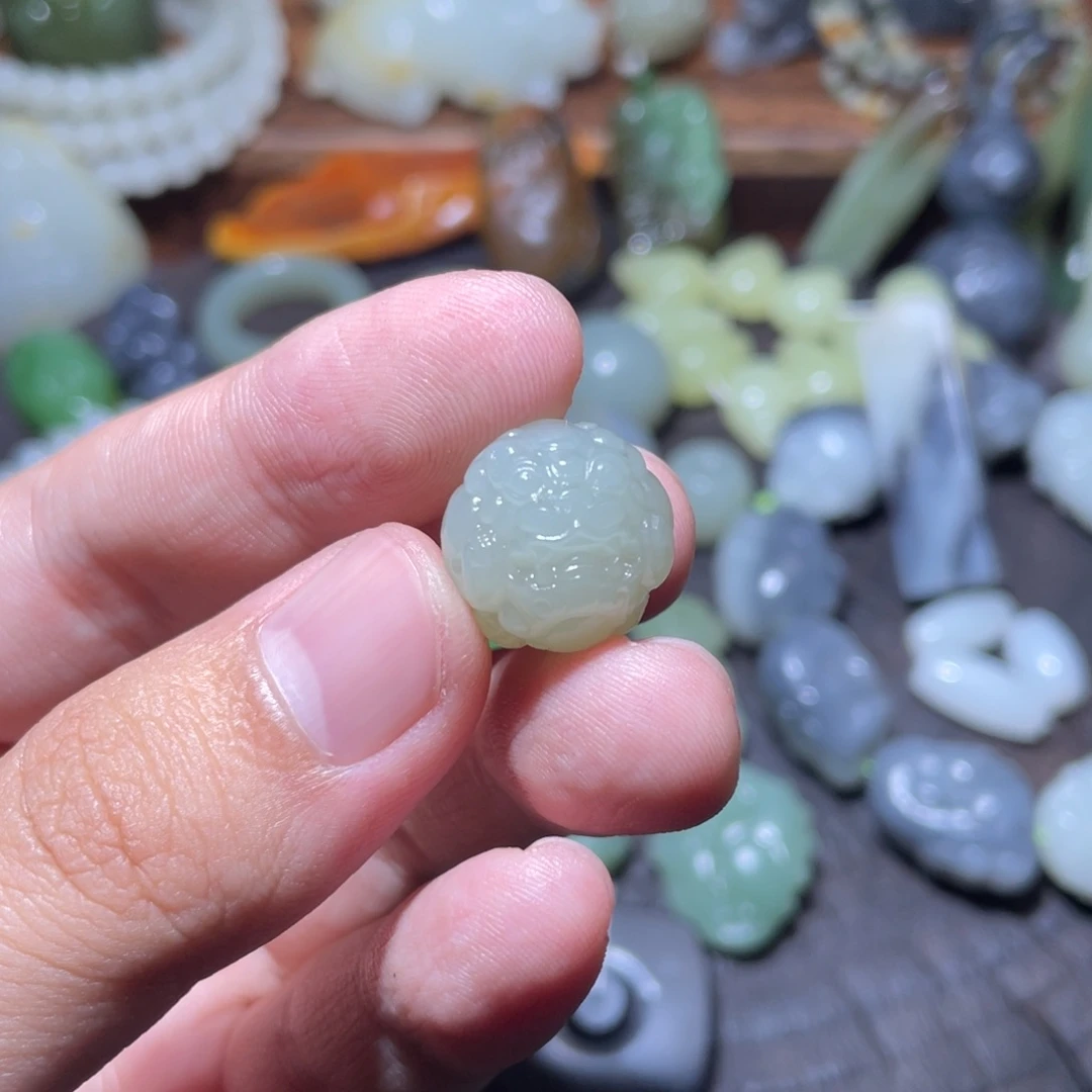 和田玉颈饰未镶嵌桀**空