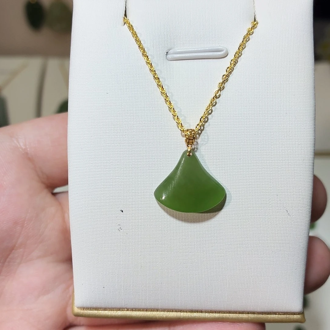 和田玉（碧玉）18K金镶嵌吊坠(赠链)