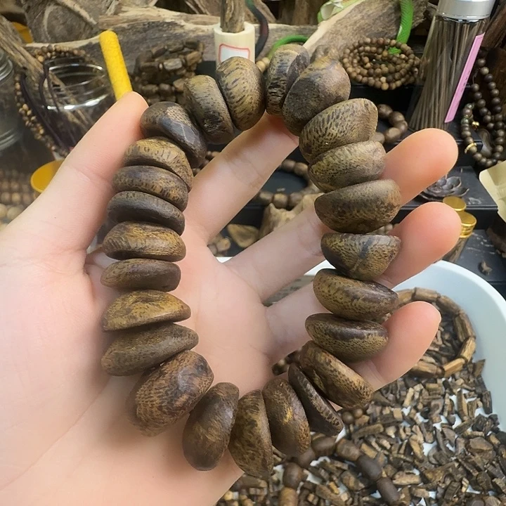 好***见沉香碎屑沉香海南树丁壳子2.0大45克➕沉香碎屑多样性