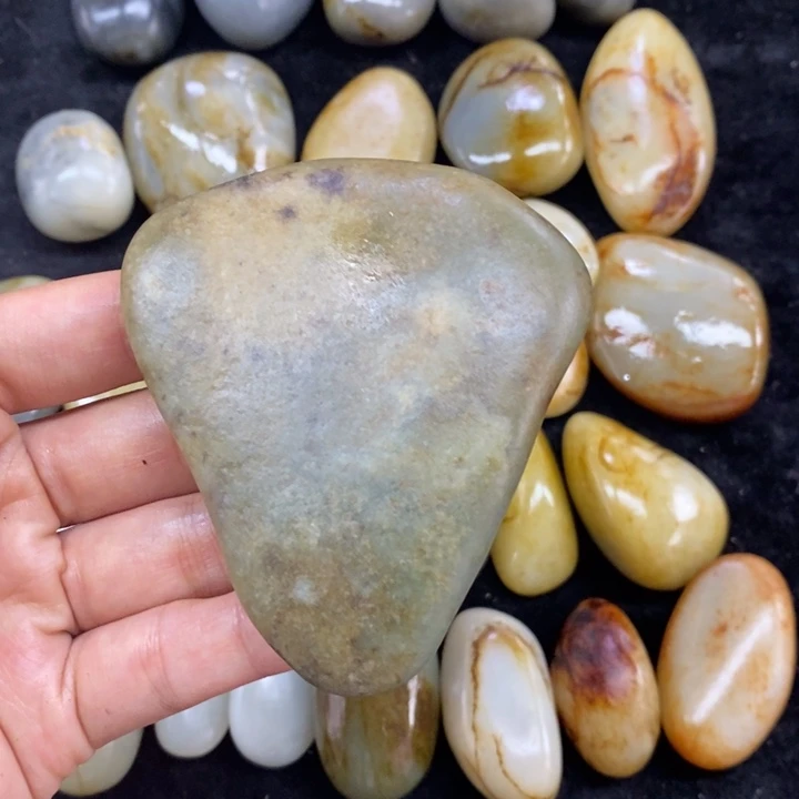 未镶嵌和田玉（糖玉）挂件