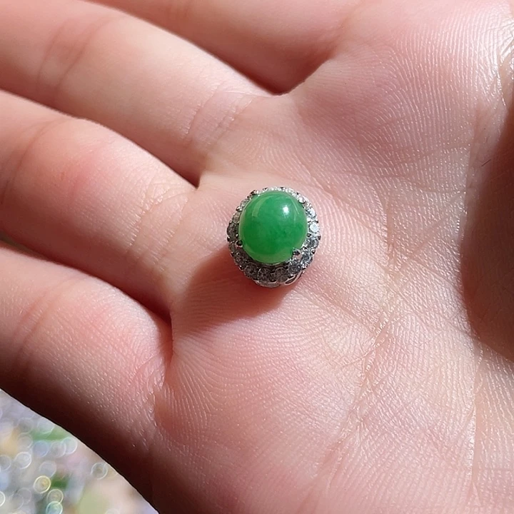 翡翠银S925镶嵌颈饰翡翠