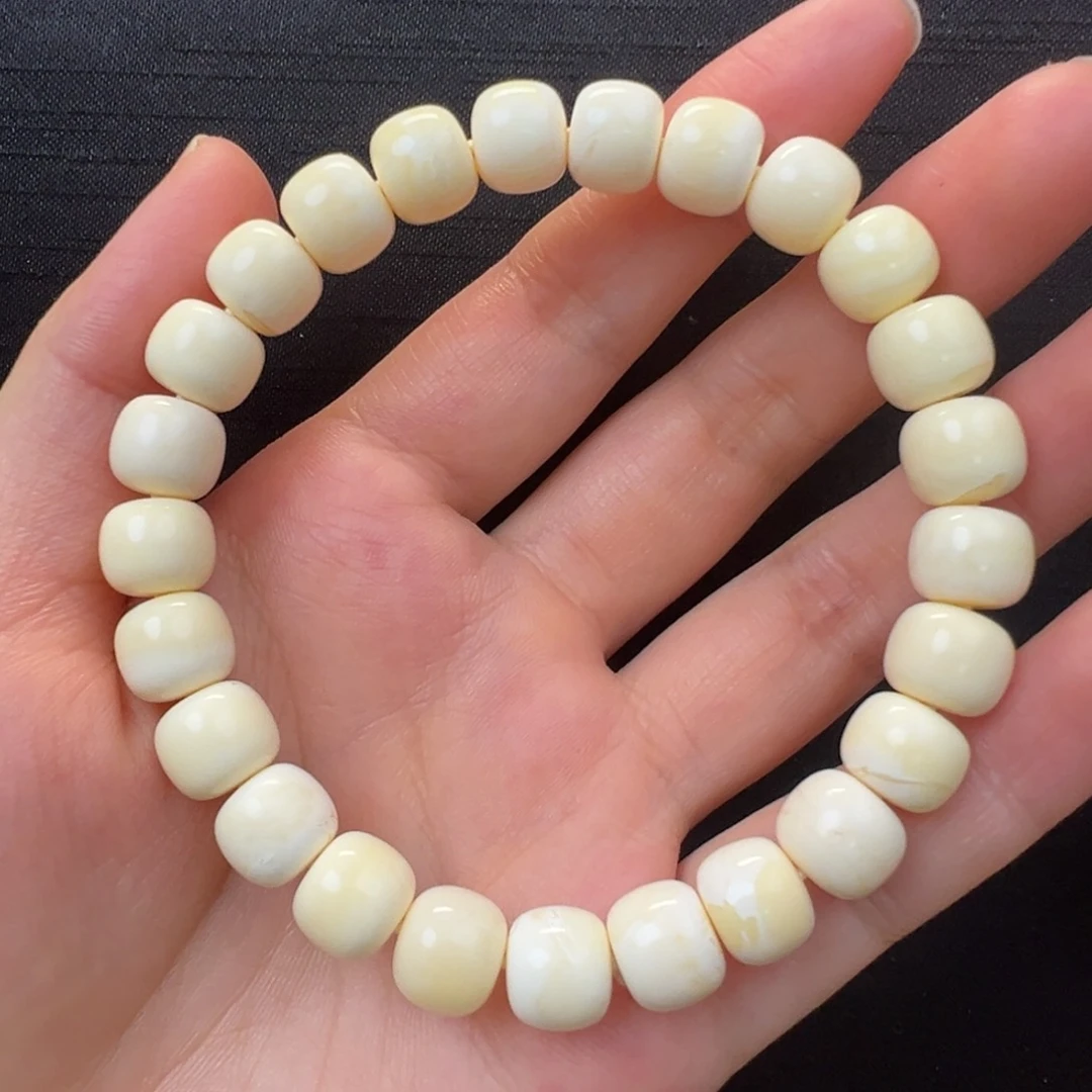 未镶嵌琥珀裸石瓷白浓蜡手串9mm