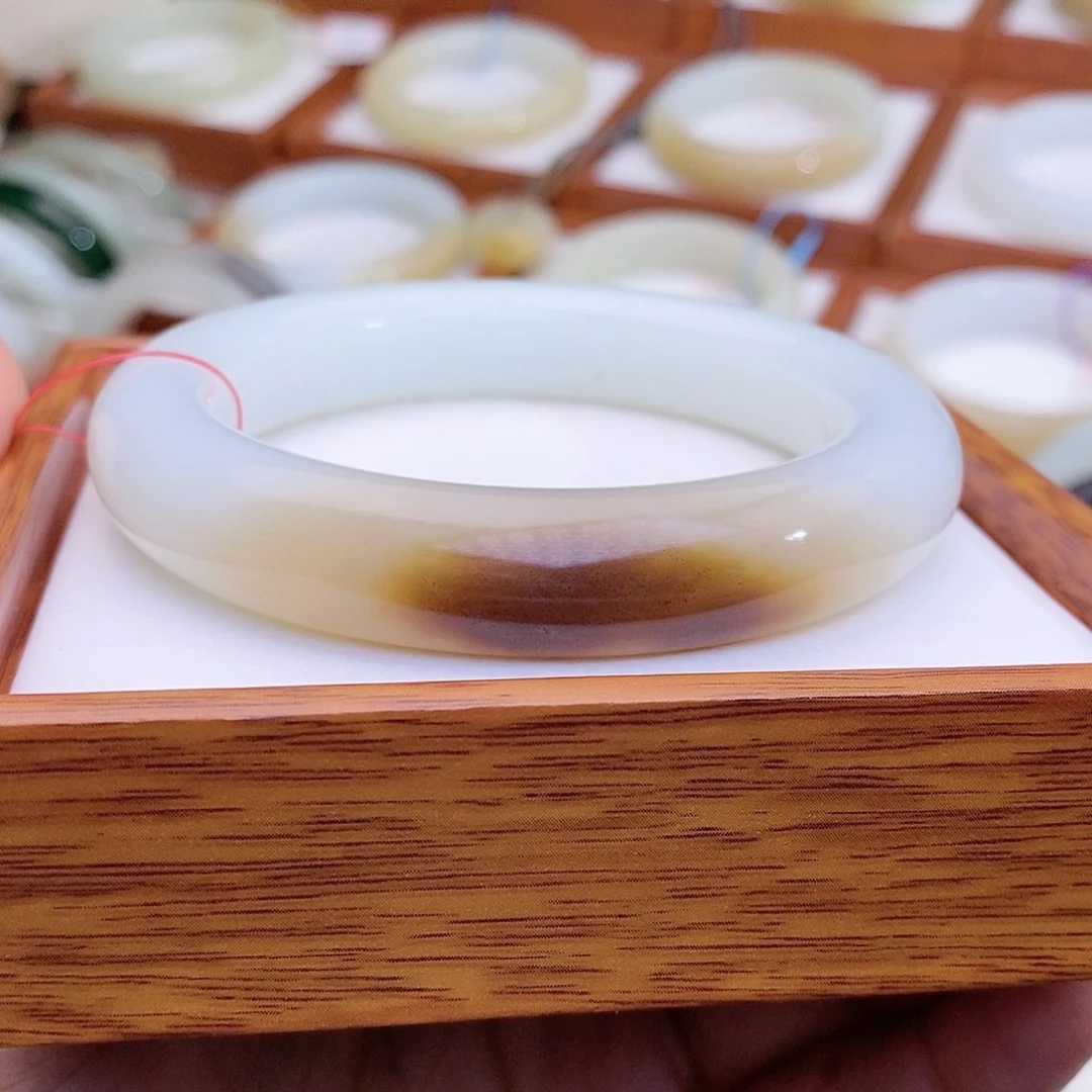 和田玉手镯未镶嵌58.4