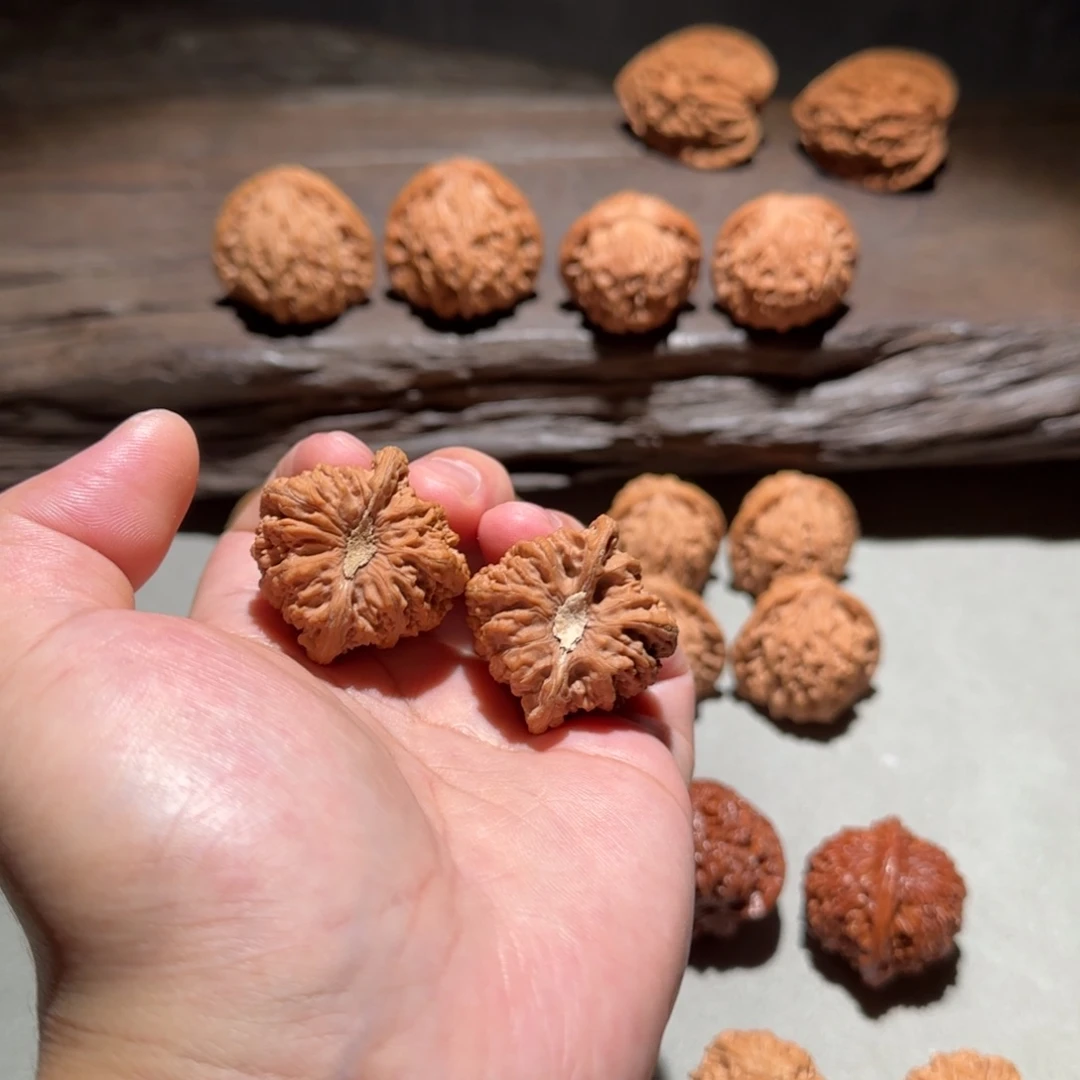 文玩核桃吊坠35.5尺全品卡姿兰老款密纹